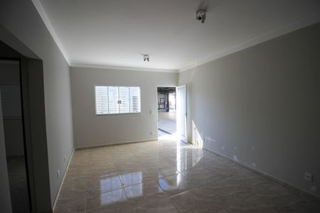 Sala de casa de condomínio para alugar com 2 quartos, 54m² em Cidade Jardim, Sorocaba