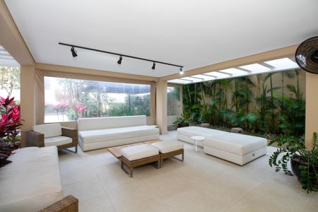 Apartamento à venda com 90m², 2 quartos e 2 vagas Apartamento à venda com 90m², 2 quartos e 2 vagasÁrea Comum - Espaço Gourmet