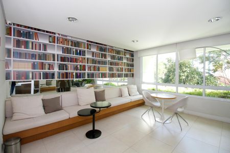 Apartamento à venda com 90m², 2 quartos e 2 vagas Apartamento à venda com 90m², 2 quartos e 2 vagasÁrea Comum - Sala de Leitura
