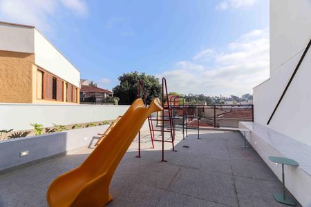 Apartamento à venda com 37m², 2 quartos e sem vagaÁrea comum - Playground