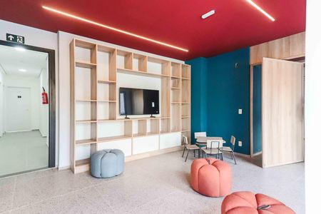 Apartamento à venda com 37m², 2 quartos e sem vagaÁrea comum