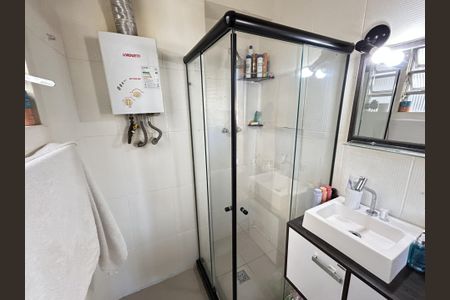 Banheiro de apartamento à venda com 1 quarto, 50m² em Todos Os Santos, Rio de Janeiro