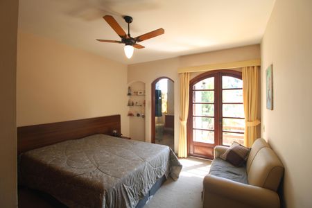 Casa para alugar com 570m², 5 quartos e 4 vagasSuíte 3