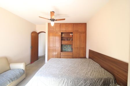 Casa para alugar com 570m², 5 quartos e 4 vagasSuíte 3