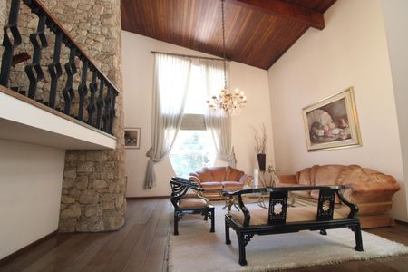 Sala de casa para alugar com 5 quartos, 570m² em Interlagos, São Paulo