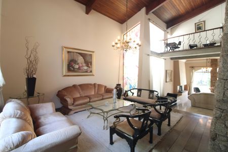 Sala de casa para alugar com 5 quartos, 570m² em Interlagos, São Paulo