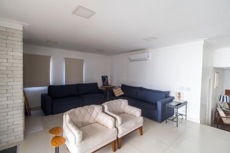 Sala de casa de condomínio à venda com 4 quartos, 500m² em Residencial Nove (alphaville), Santana de Parnaíba