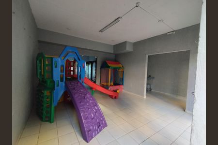 Apartamento à venda com 47m², 2 quartos e 1 vaga Apartamento à venda com 47m², 2 quartos e 1 vagaÁrea comum - Playground