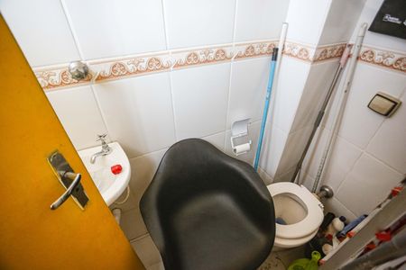 Apartamento para alugar com 56m², 2 quartos e 1 vaga Apartamento para alugar com 56m², 2 quartos e 1 vagaBanheiro de Serviço