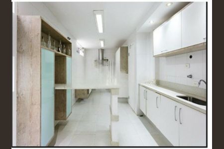 Foto 03 de casa à venda com 4 quartos, 585m² em Jardim Leonor, São Paulo