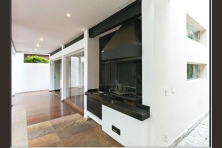 Foto 02 de casa à venda com 4 quartos, 585m² em Jardim Leonor, São Paulo