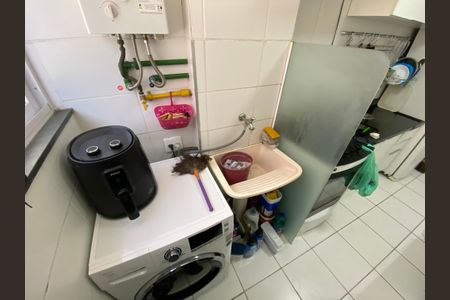 Apartamento à venda com 45m², 2 quartos e 1 vaga Apartamento à venda com 45m², 2 quartos e 1 vagaÁrea de Serviço