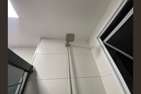 Apartamento à venda com 45m², 2 quartos e 1 vaga Apartamento à venda com 45m², 2 quartos e 1 vagaBanheiro