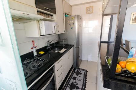 Apartamento à venda com 45m², 2 quartos e 1 vaga Apartamento à venda com 45m², 2 quartos e 1 vagaCozinha - Armários