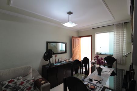 Sala de casa de condomínio à venda com 2 quartos, 64m² em Primeiro de Maio, Belo Horizonte