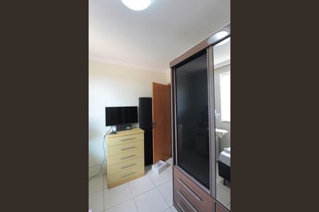 Casa de condomínio à venda com 64m², 2 quartos e 1 vagaQuarto 2