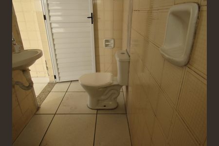 Casa à venda com 249m², 2 quartos e 5 vagasBanheiro