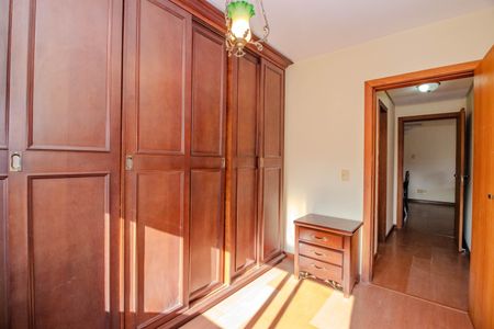 Apartamento para alugar com 126m², 2 quartos e 2 vagas Apartamento para alugar com 126m², 2 quartos e 2 vagasQuarto