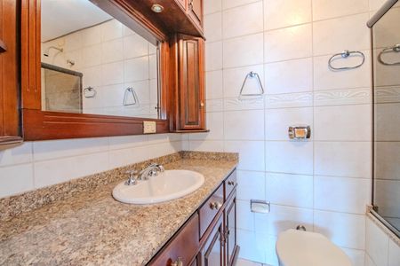 Apartamento para alugar com 126m², 2 quartos e 2 vagas Apartamento para alugar com 126m², 2 quartos e 2 vagasBanheiro da Suíte