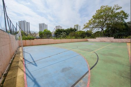 Apartamento para alugar com 73m², 3 quartos e 1 vagaÁrea comum - Quadra Poliesportiva