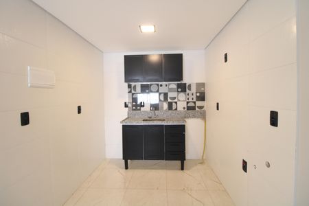 Cozinha de apartamento para alugar com 1 quarto, 23m² em Socorro, São Paulo