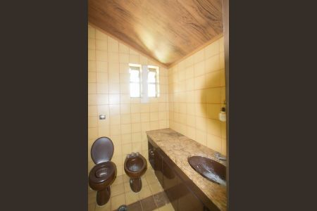 Casa à venda com 1000m², 4 quartos e 3 vagasBanheiro/Suite 2