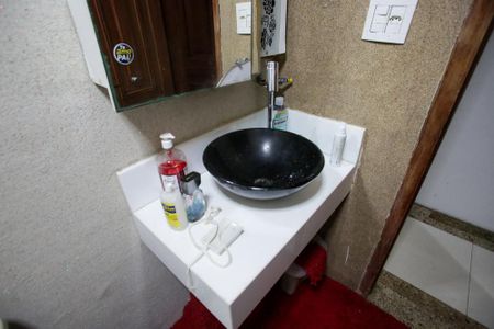 Casa de condomínio à venda com 380m², 3 quartos e 3 vagasBanheiro Social