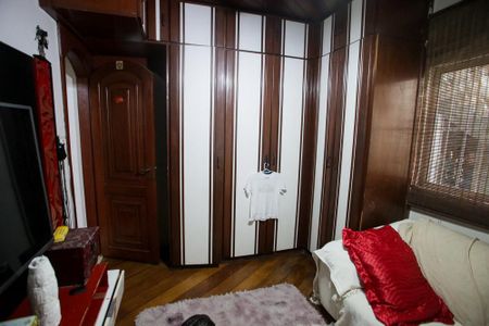 Casa de condomínio à venda com 380m², 3 quartos e 3 vagasQuarto 