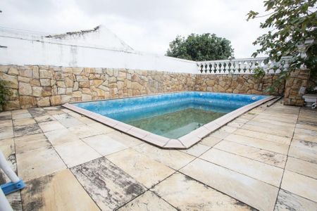 Casa de condomínio à venda com 380m², 3 quartos e 3 vagasPiscina