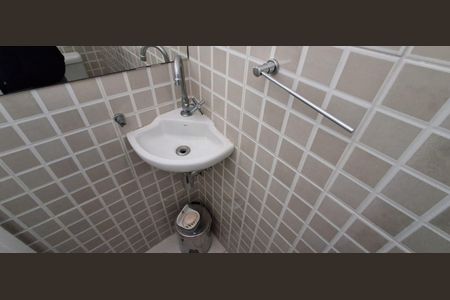 Apartamento à venda com 273m², 3 quartos e 3 vagasBanheiro Social