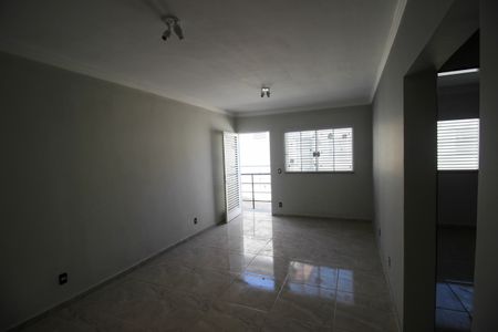 Sala de casa de condomínio para alugar com 2 quartos, 55m² em Cidade Jardim, Sorocaba