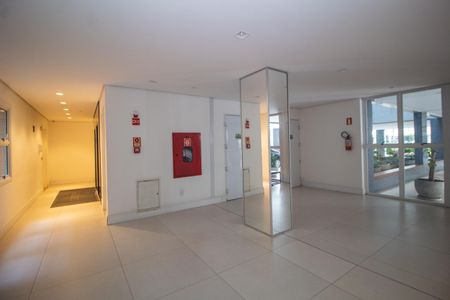 Apartamento à venda com 139m², 2 quartos e 2 vagasHall de entrada