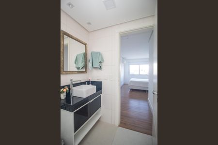 Apartamento à venda com 139m², 2 quartos e 2 vagasBanheiro da Suíte 2