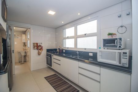 Apartamento à venda com 139m², 2 quartos e 2 vagasCozinha