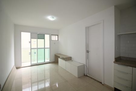 Sala de apartamento à venda com 1 quarto, 43m² em Taquara, Rio de Janeiro