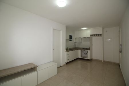 Sala de apartamento à venda com 1 quarto, 43m² em Taquara, Rio de Janeiro