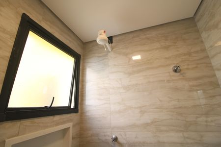 Banheiro de kitnet/studio para alugar com 1 quarto, 22m² em Socorro, São Paulo