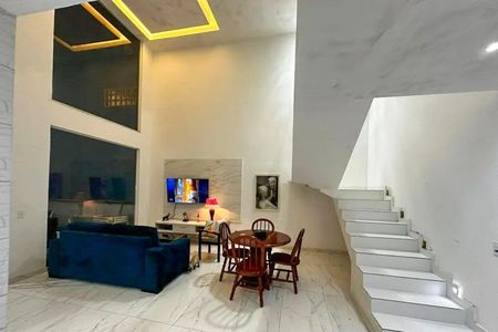 Sala de casa à venda com 3 quartos, 150m² em Jacarepaguá, Rio de Janeiro