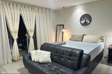 Casa à venda com 150m², 3 quartos e 3 vagas Casa à venda com 150m², 3 quartos e 3 vagasSuíte