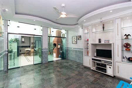 Casa à venda com 450m², 5 quartos e 2 vagasSala de Jantar