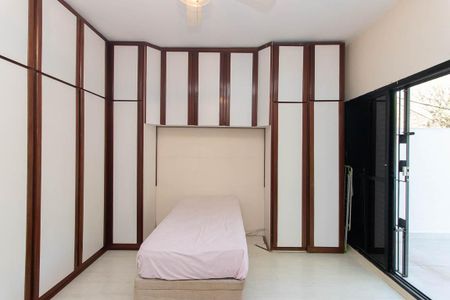 Casa à venda com 450m², 5 quartos e 2 vagasSuíte 1