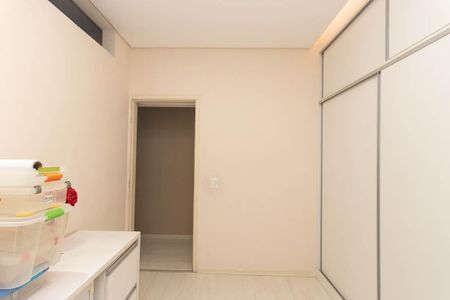 Casa à venda com 450m², 5 quartos e 2 vagasQuarto 2