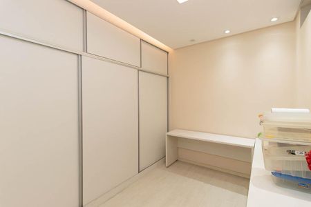 Casa à venda com 450m², 5 quartos e 2 vagasQuarto 2