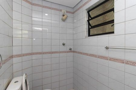 Casa à venda com 450m², 5 quartos e 2 vagasBanheiro de Serviço