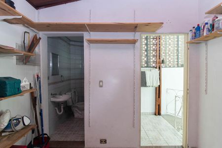 Casa à venda com 450m², 5 quartos e 2 vagasQuarto de Serviço