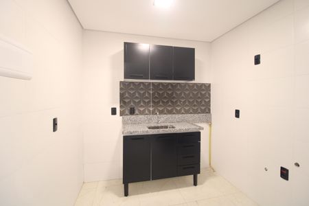 Cozinha de kitnet/studio para alugar com 1 quarto, 23m² em Socorro, São Paulo