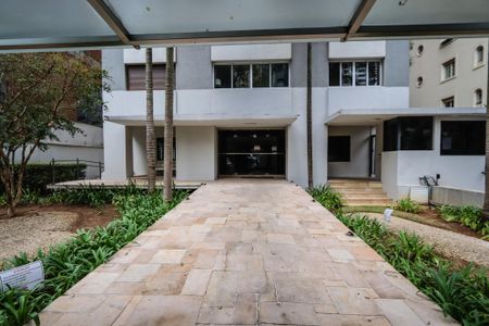 Apartamento para alugar com 238m², 3 quartos e 1 vaga Apartamento para alugar com 238m², 3 quartos e 1 vagaEntrada