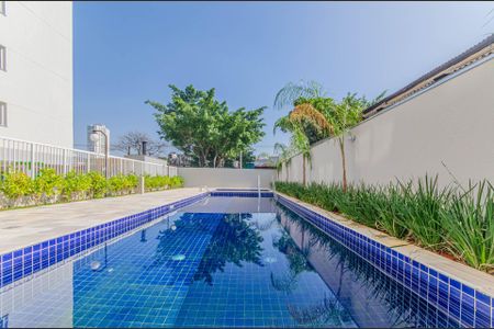Apartamento à venda com 36m², 2 quartos e sem vagaÁrea comum - Piscina