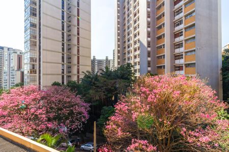 Apartamento à venda com 98m², 3 quartos e 1 vaga Apartamento à venda com 98m², 3 quartos e 1 vagaQuarto