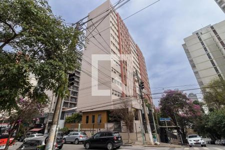 Apartamento à venda com 98m², 3 quartos e 1 vaga Apartamento à venda com 98m², 3 quartos e 1 vagaFachada